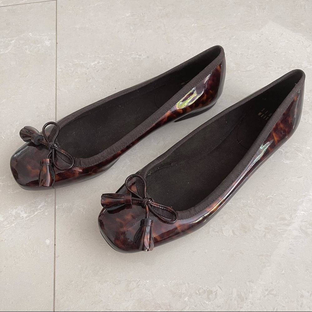 Stuart Weizman flats sz8